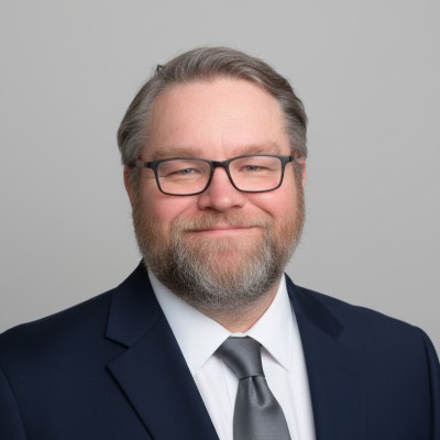 Headshot photo of Trevor Roberts